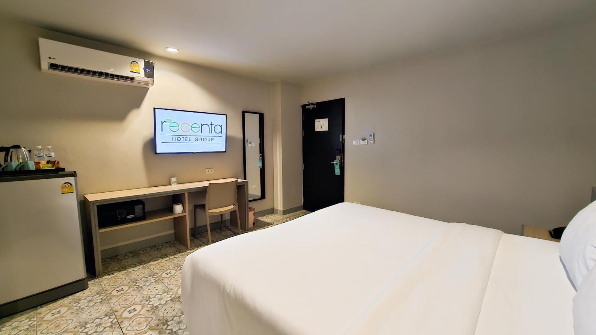 Recenta Suite Phuket Suanluang Luaran gambar