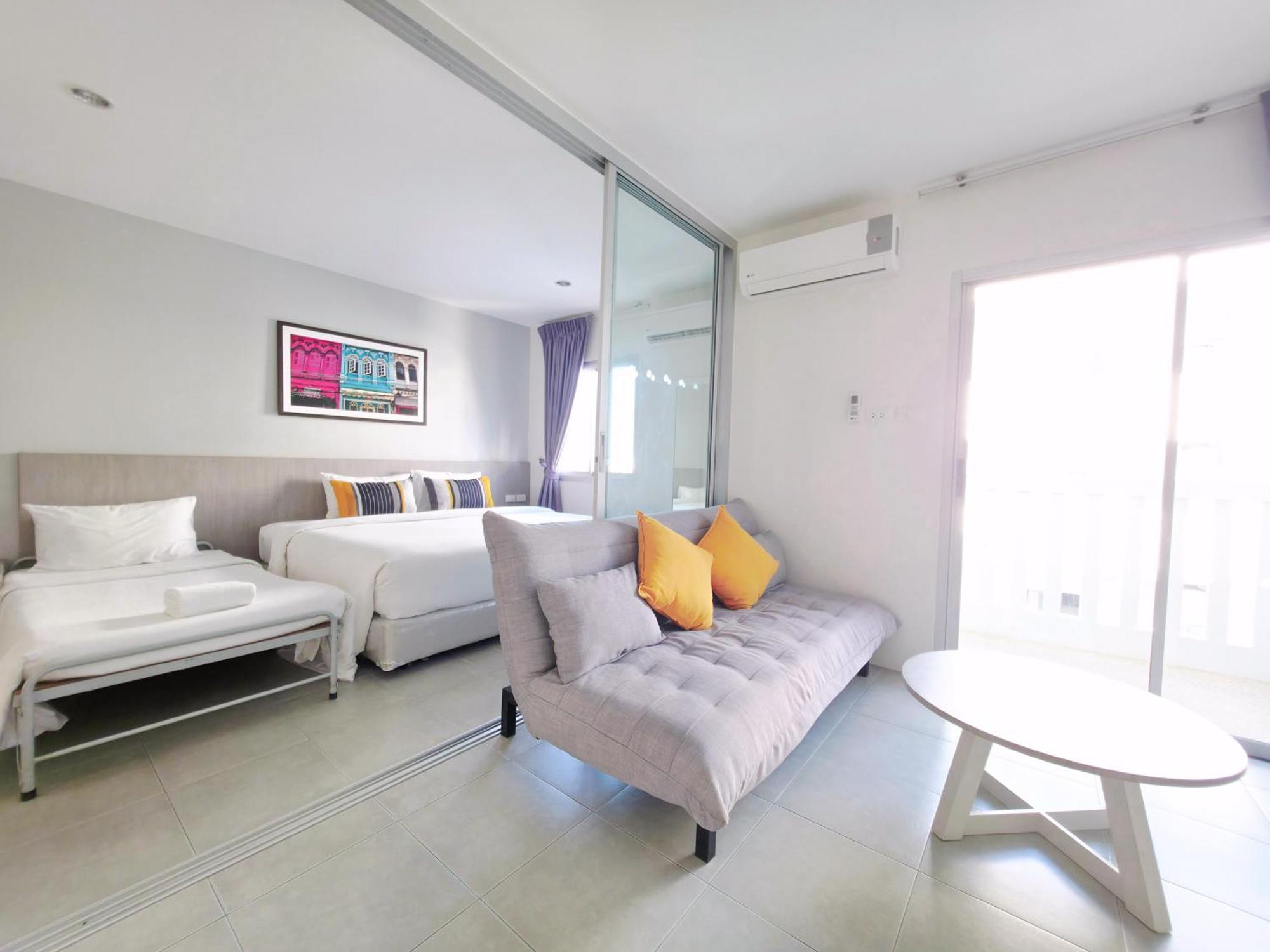 Recenta Suite Phuket Suanluang Luaran gambar