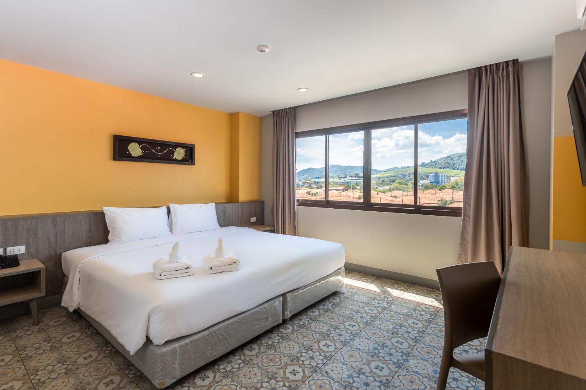 Recenta Suite Phuket Suanluang Luaran gambar