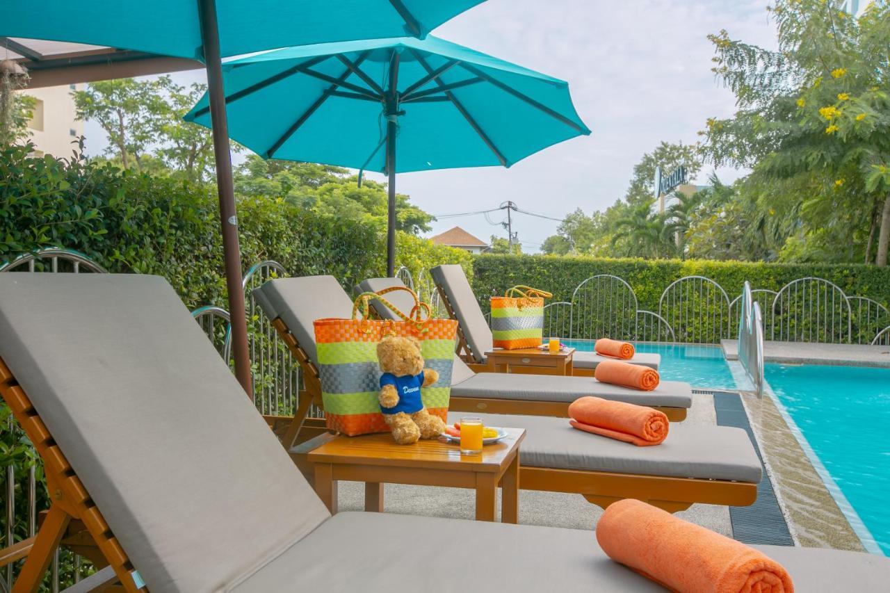 Recenta Suite Phuket Suanluang Luaran gambar