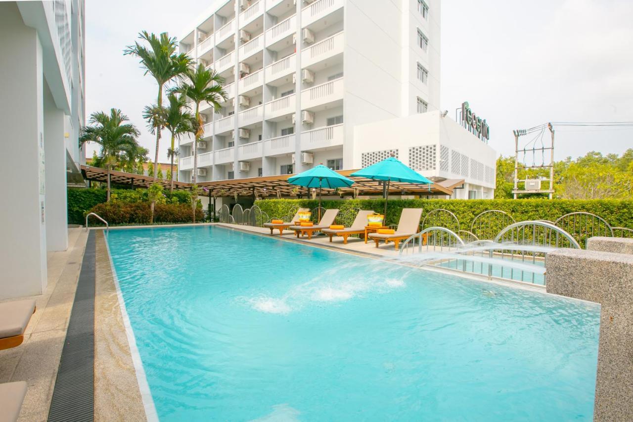 Recenta Suite Phuket Suanluang Luaran gambar