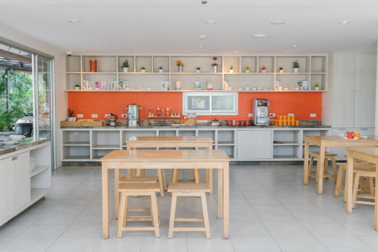 Recenta Suite Phuket Suanluang Luaran gambar