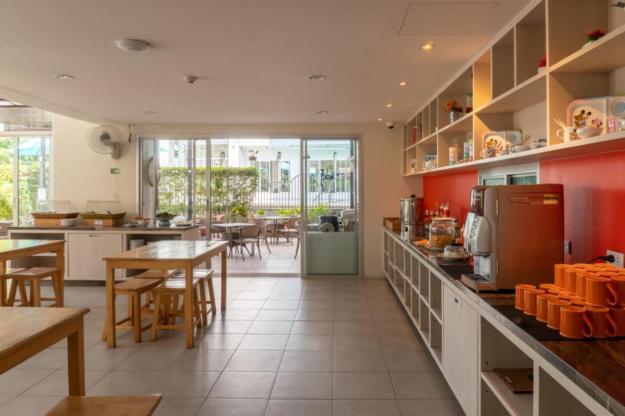 Recenta Suite Phuket Suanluang Luaran gambar