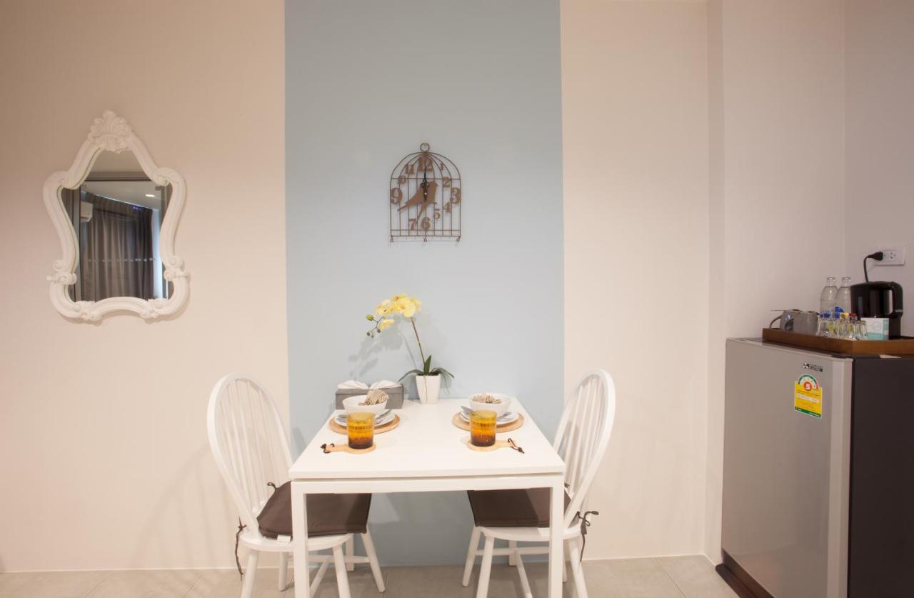 Recenta Suite Phuket Suanluang Luaran gambar